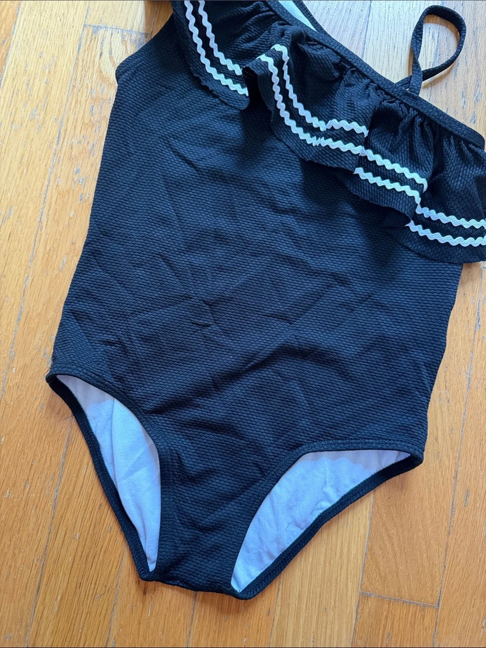 One Shoulder Ruffle Swimsuit